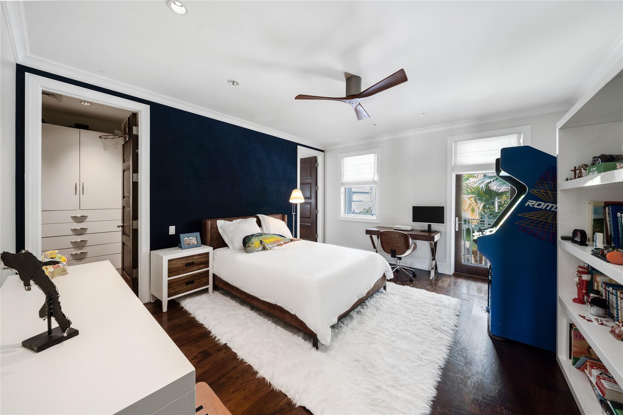 RIO VISTA ISLES - Residential