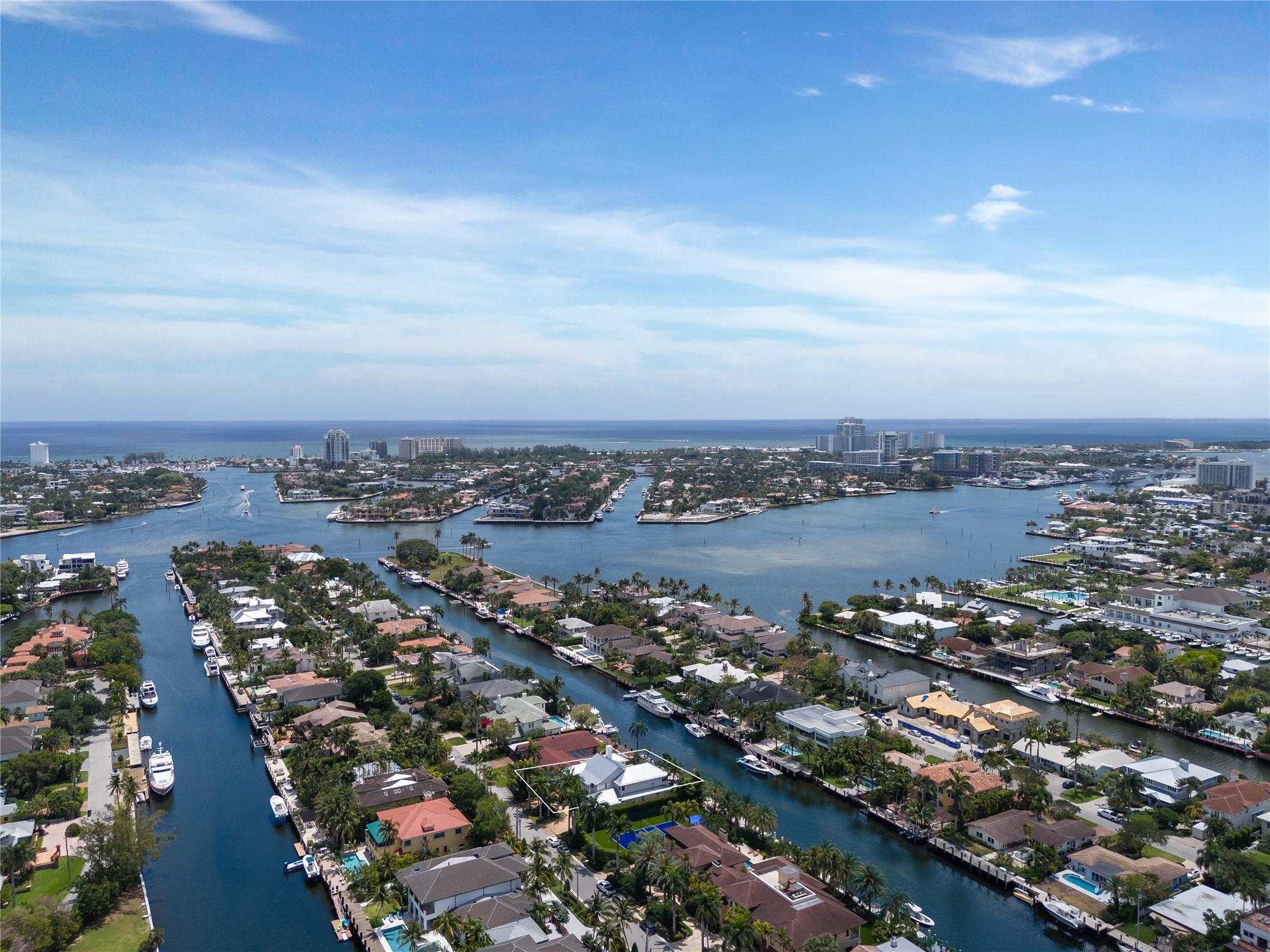 RIO VISTA ISLES - Residential