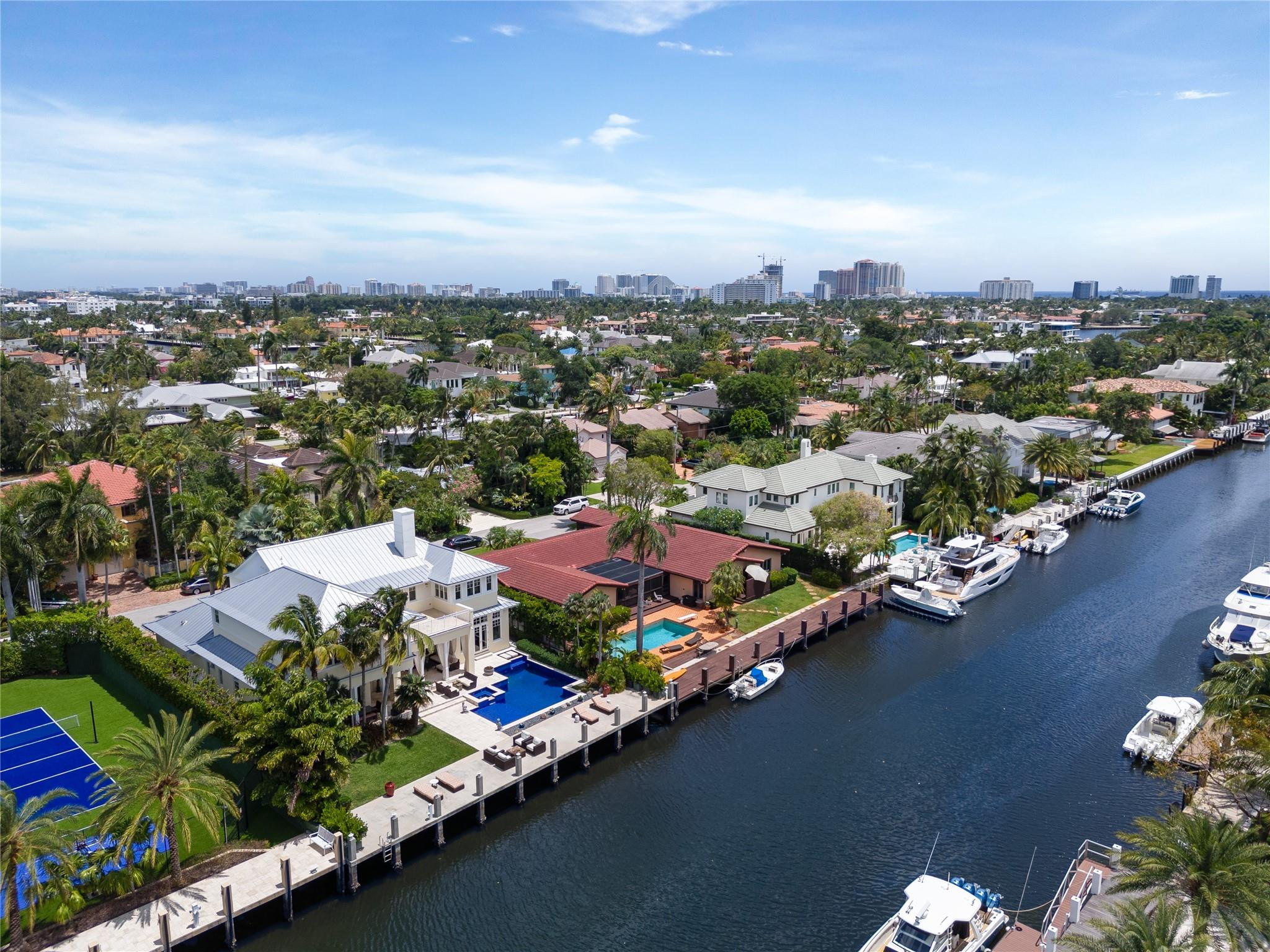 RIO VISTA ISLES - Residential