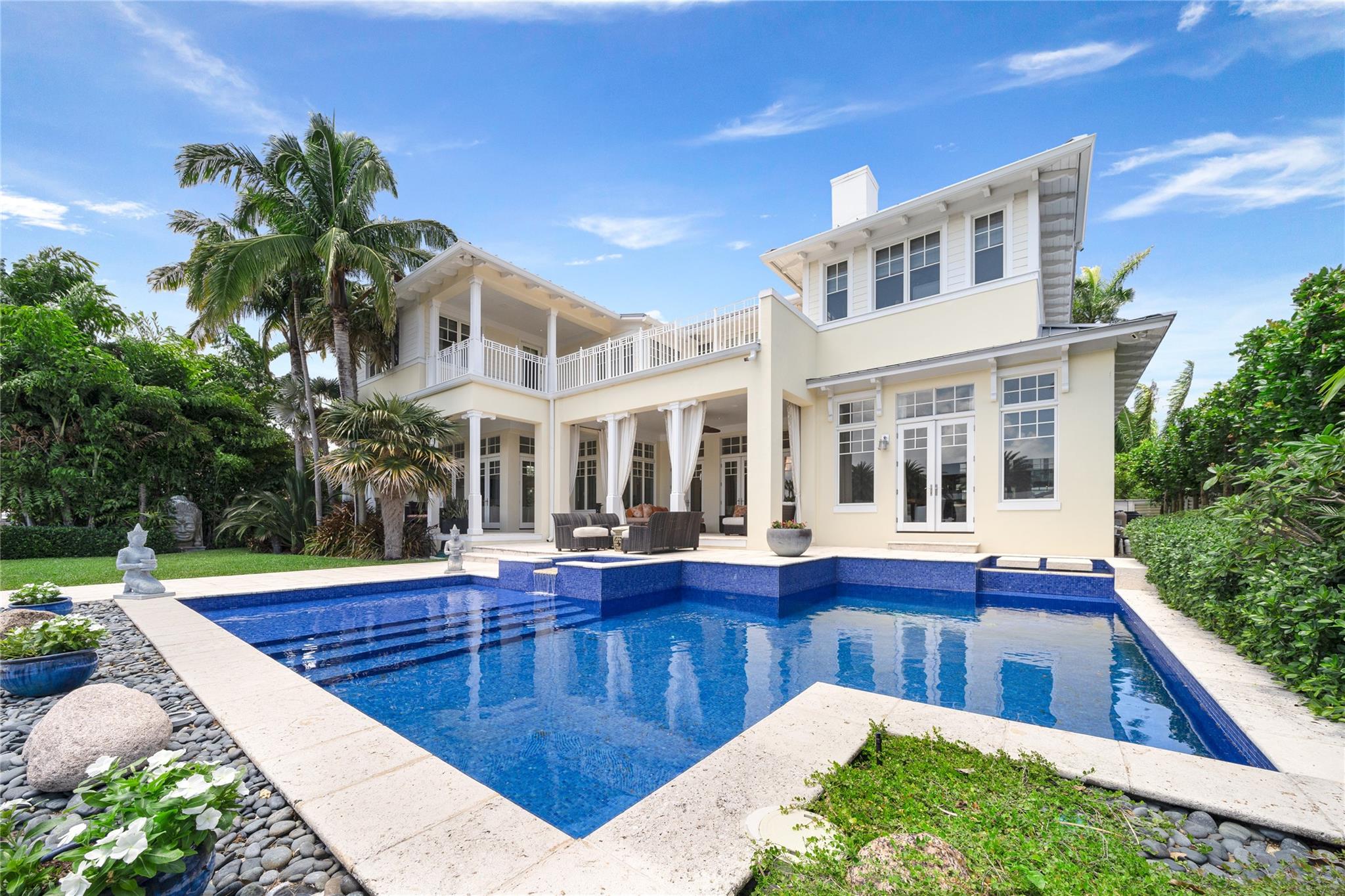 RIO VISTA ISLES - Residential