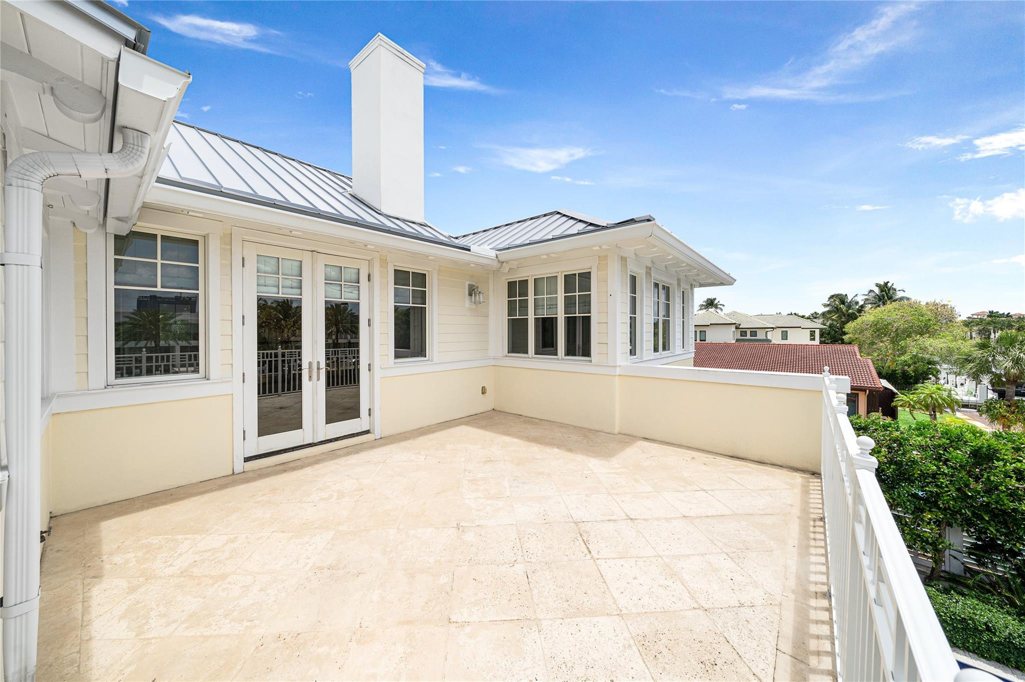 RIO VISTA ISLES - Residential