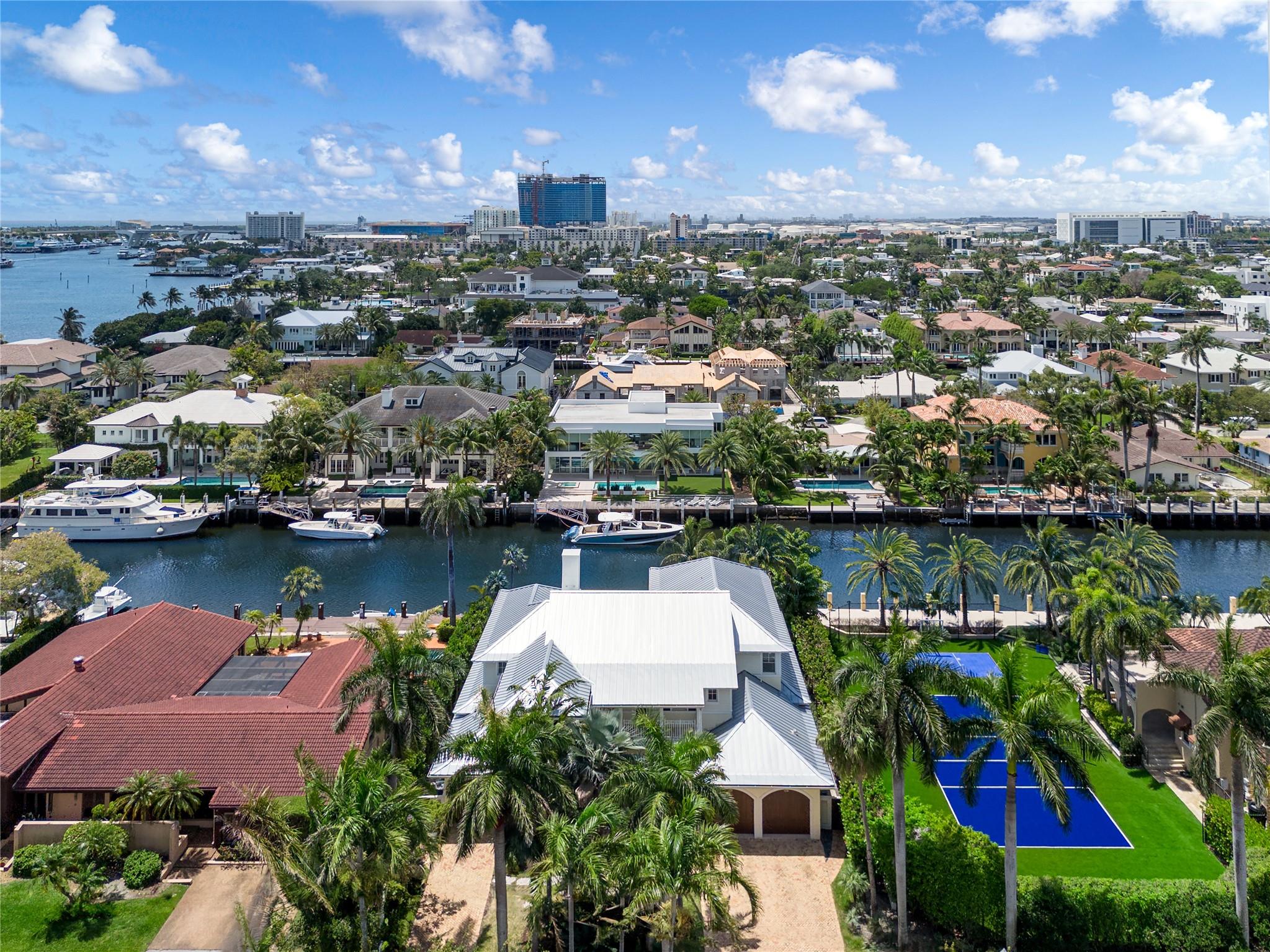 RIO VISTA ISLES - Residential