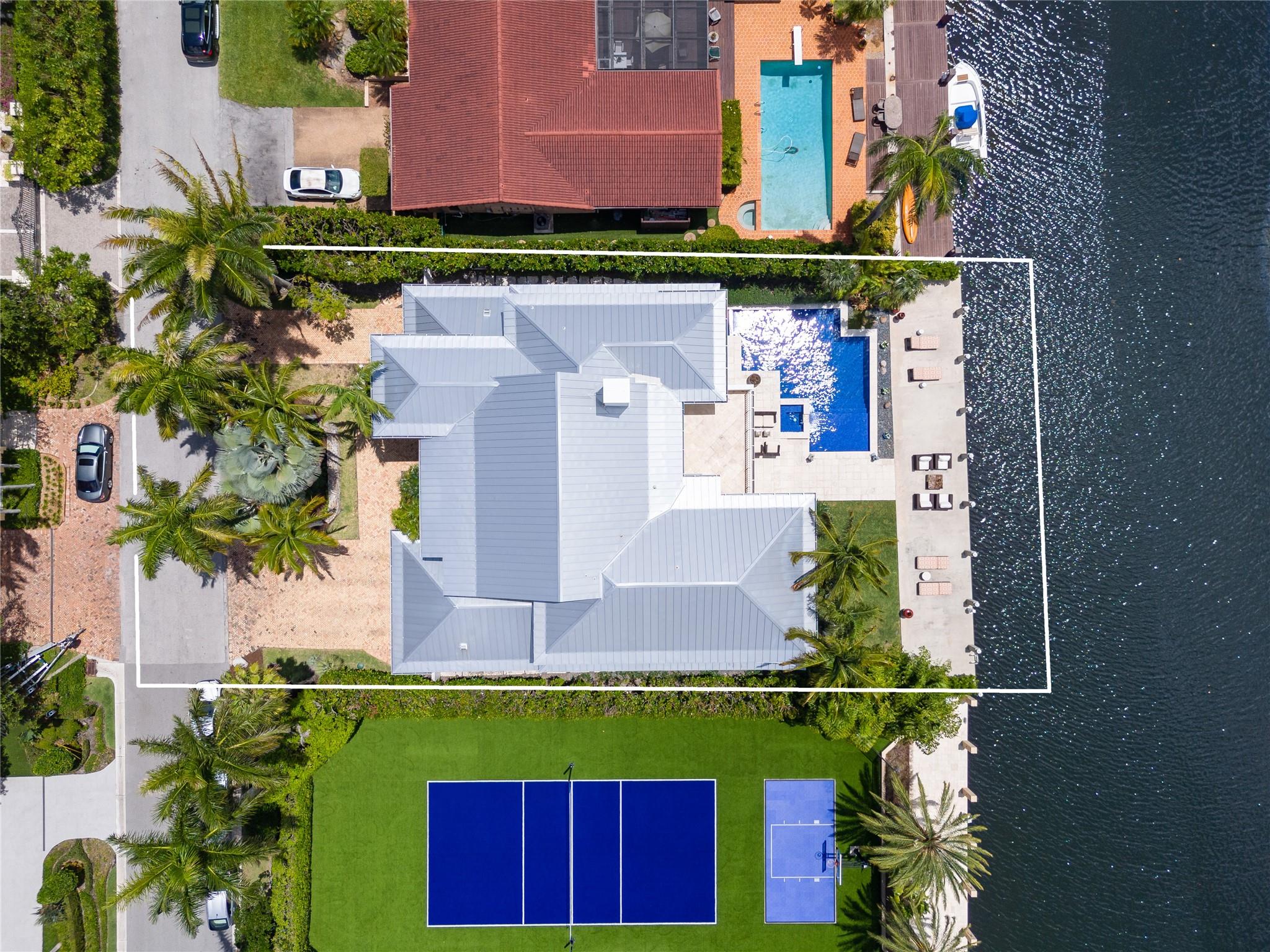 RIO VISTA ISLES - Residential