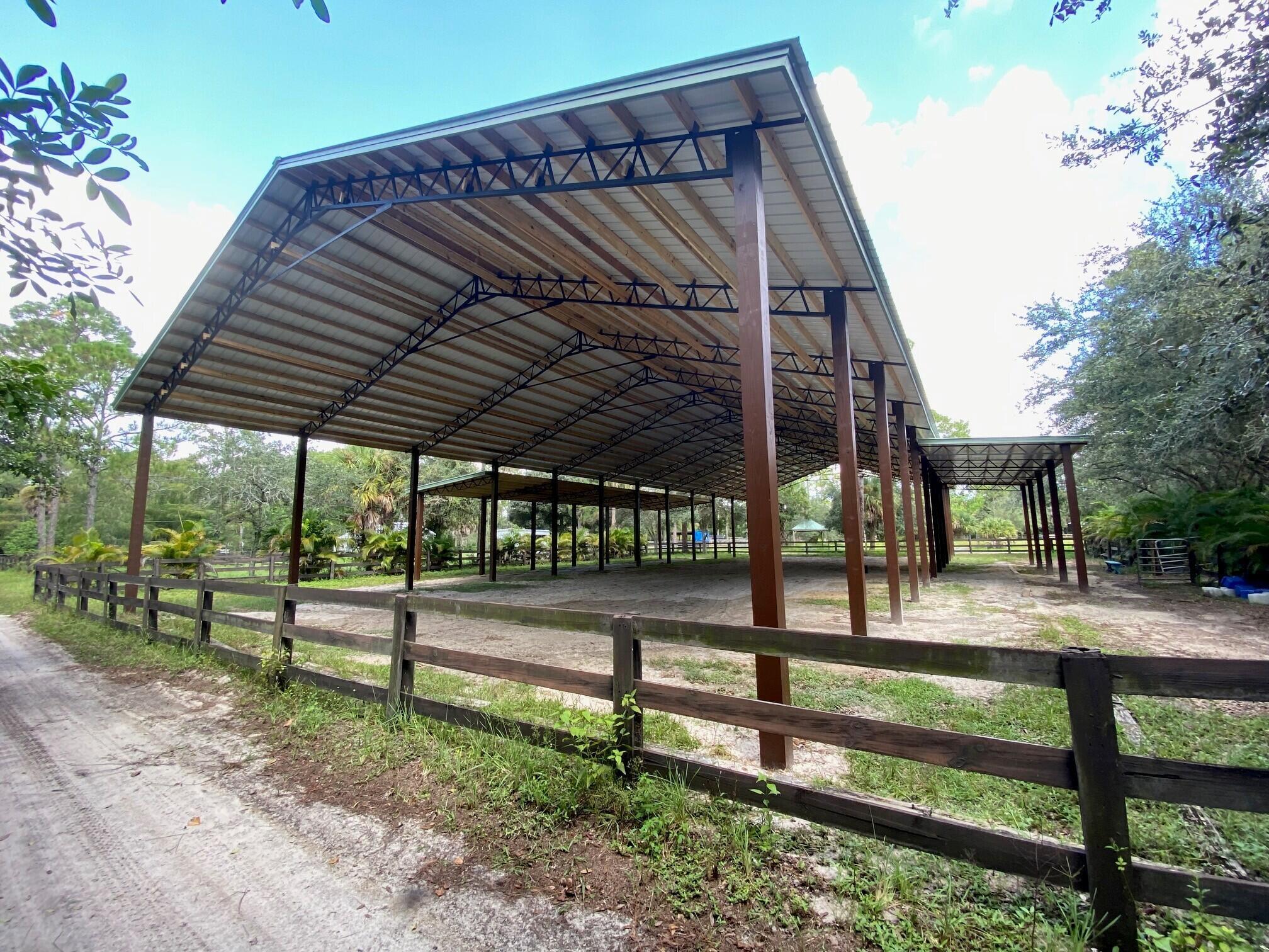 LOXAHATCHEE GROVES - Residential Lease