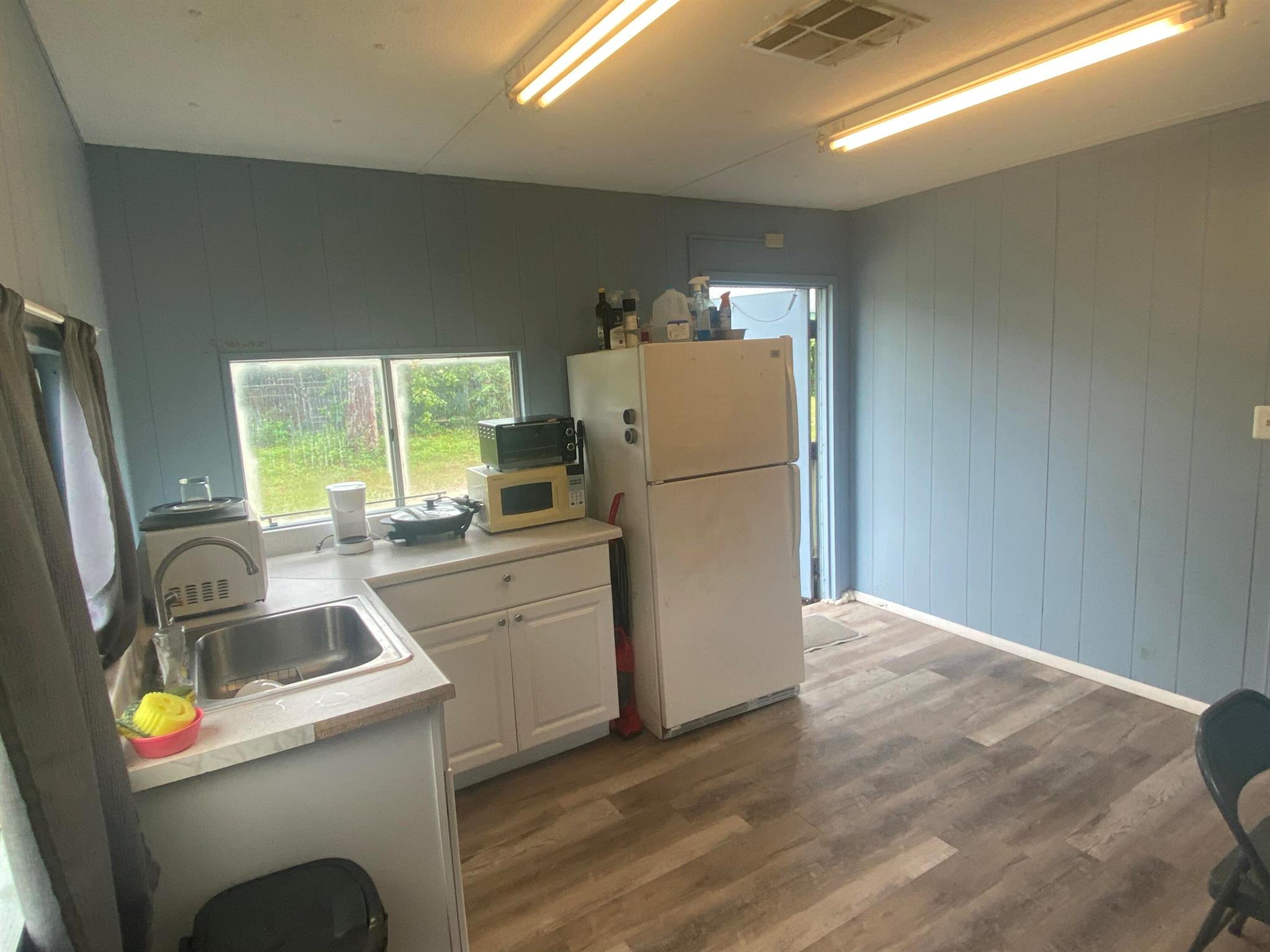 LOXAHATCHEE GROVES - Residential Lease