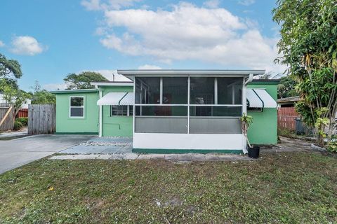 A home in Lake Worth