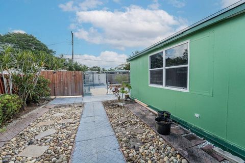 A home in Lake Worth