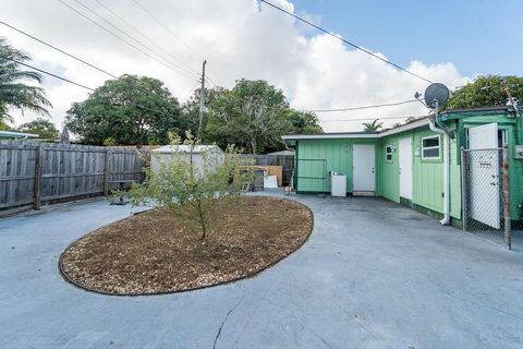 A home in Lake Worth