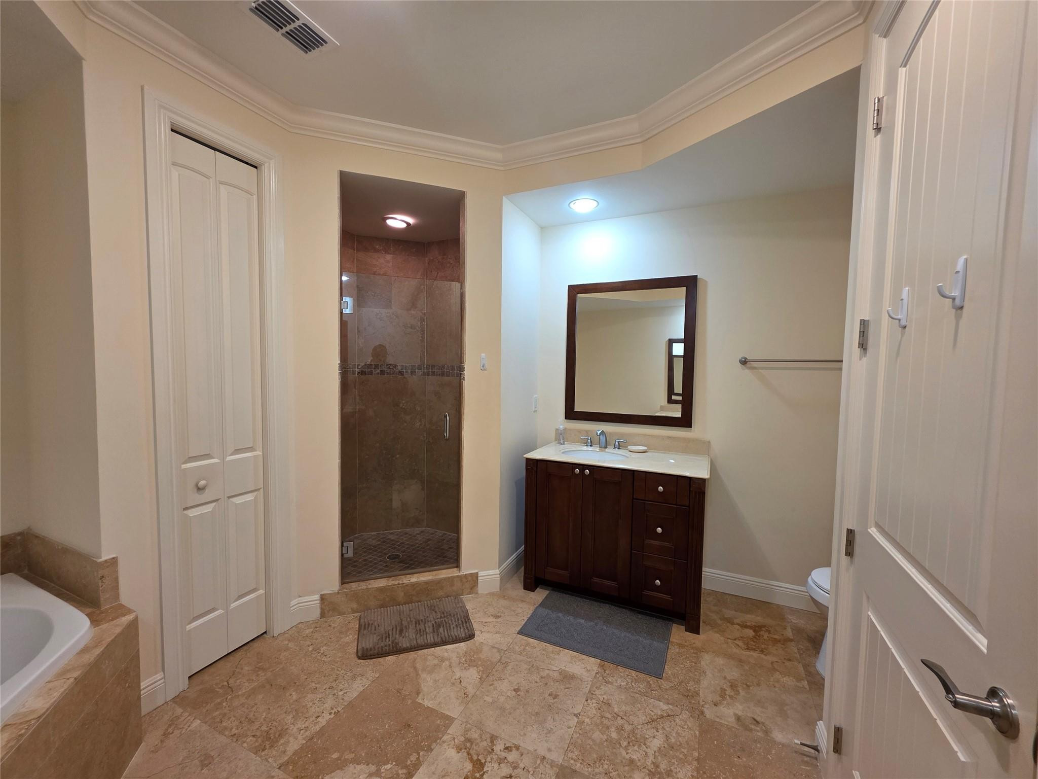 Majestic Cove Condominium - Residential