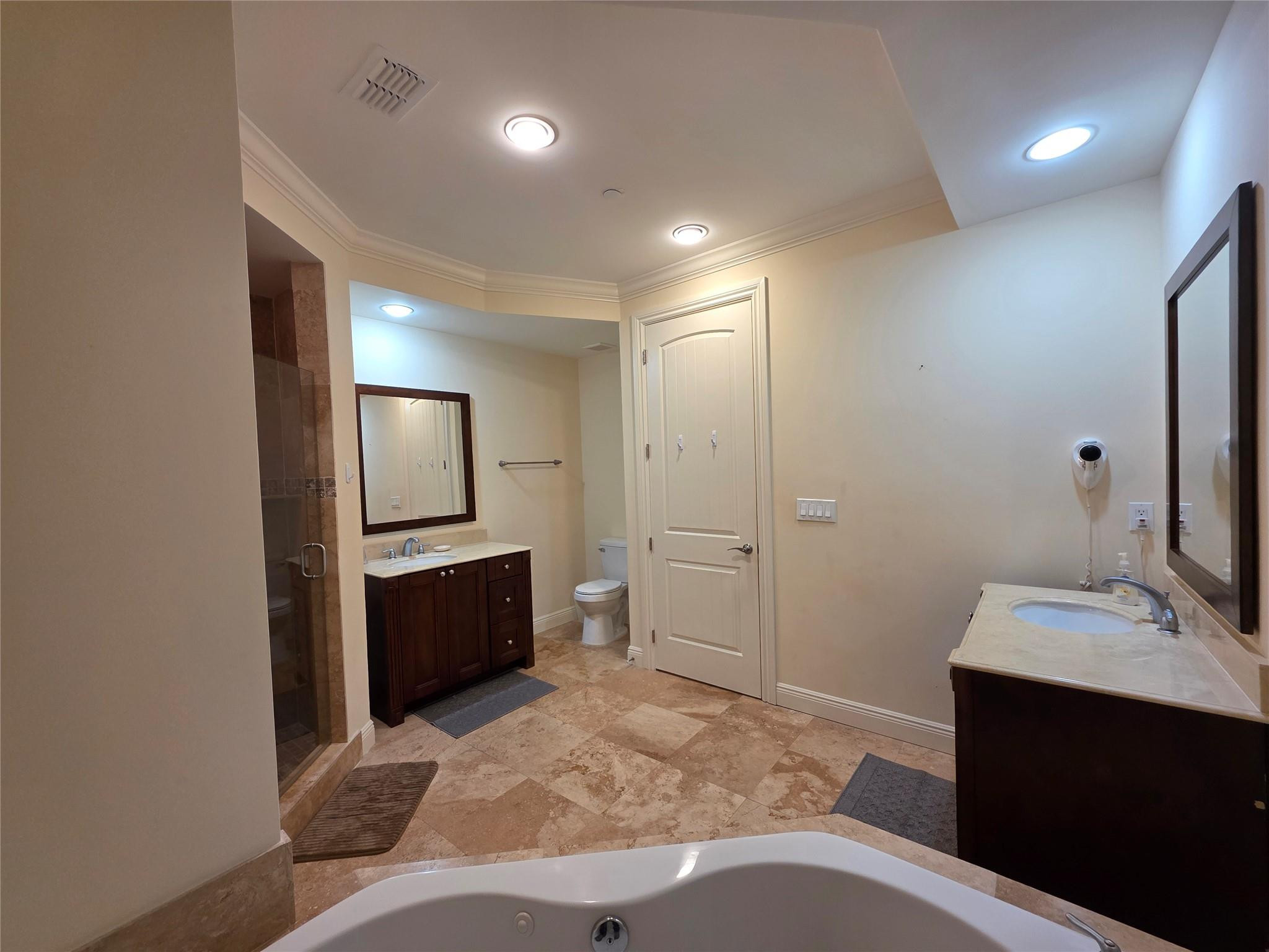 Majestic Cove Condominium - Residential