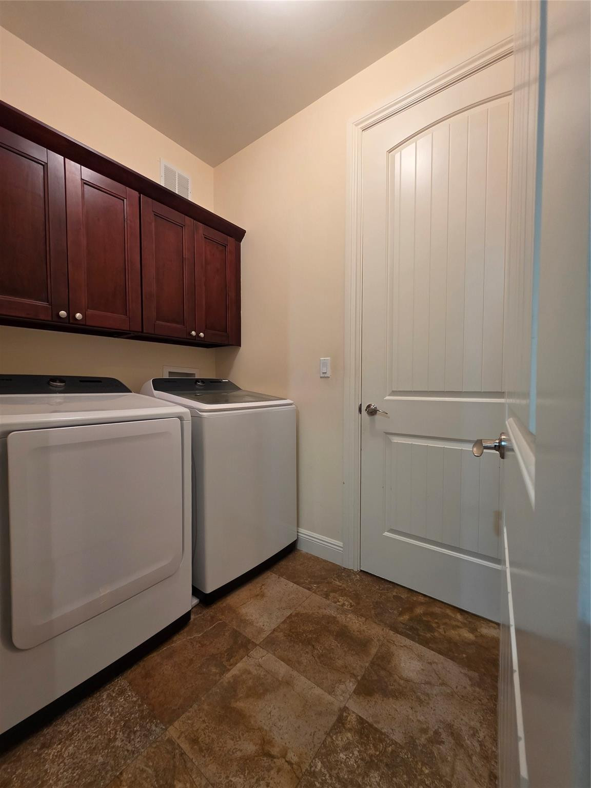 Majestic Cove Condominium - Residential