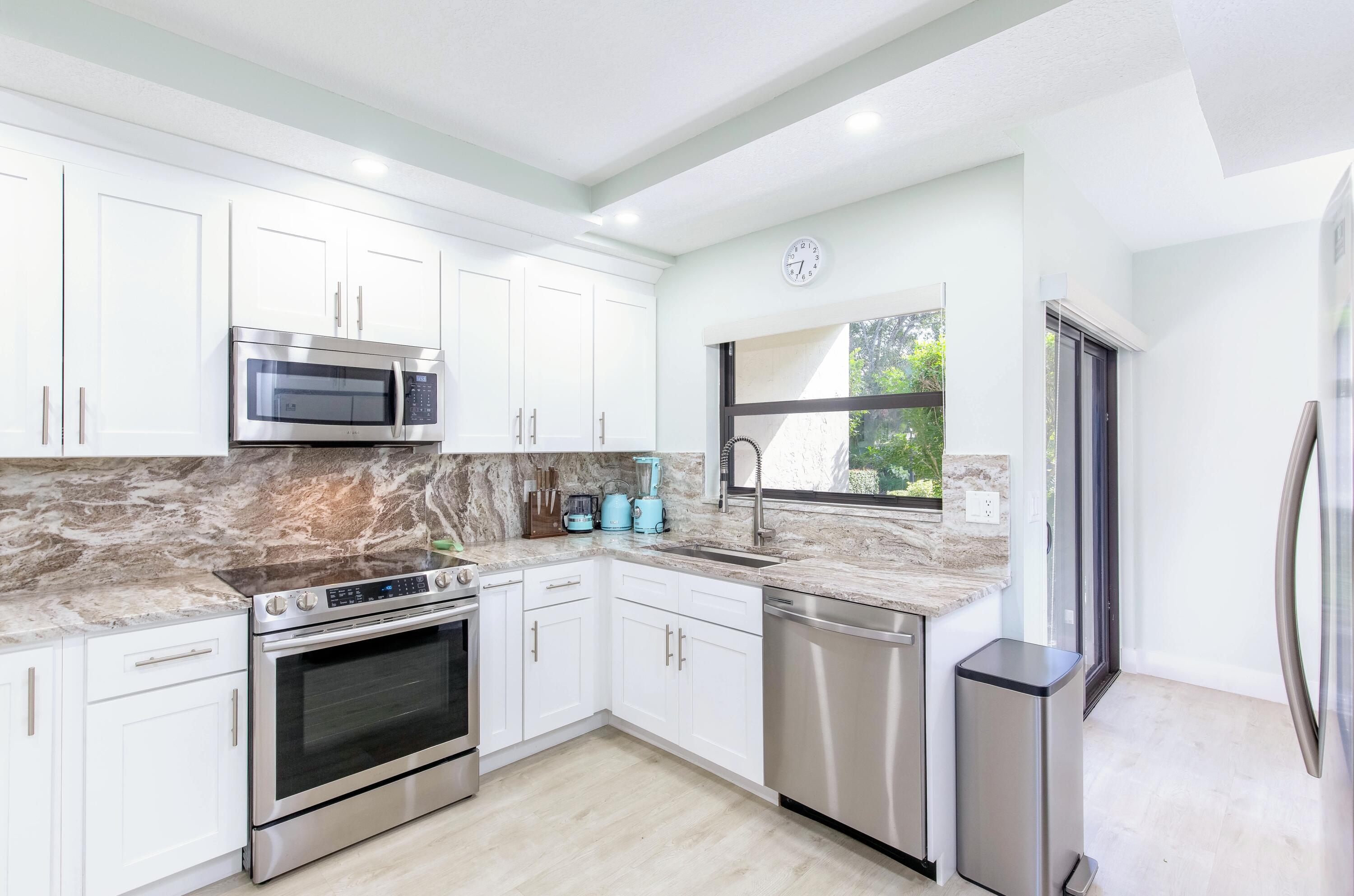 Properties 11267 Pond View B102 Drive B102