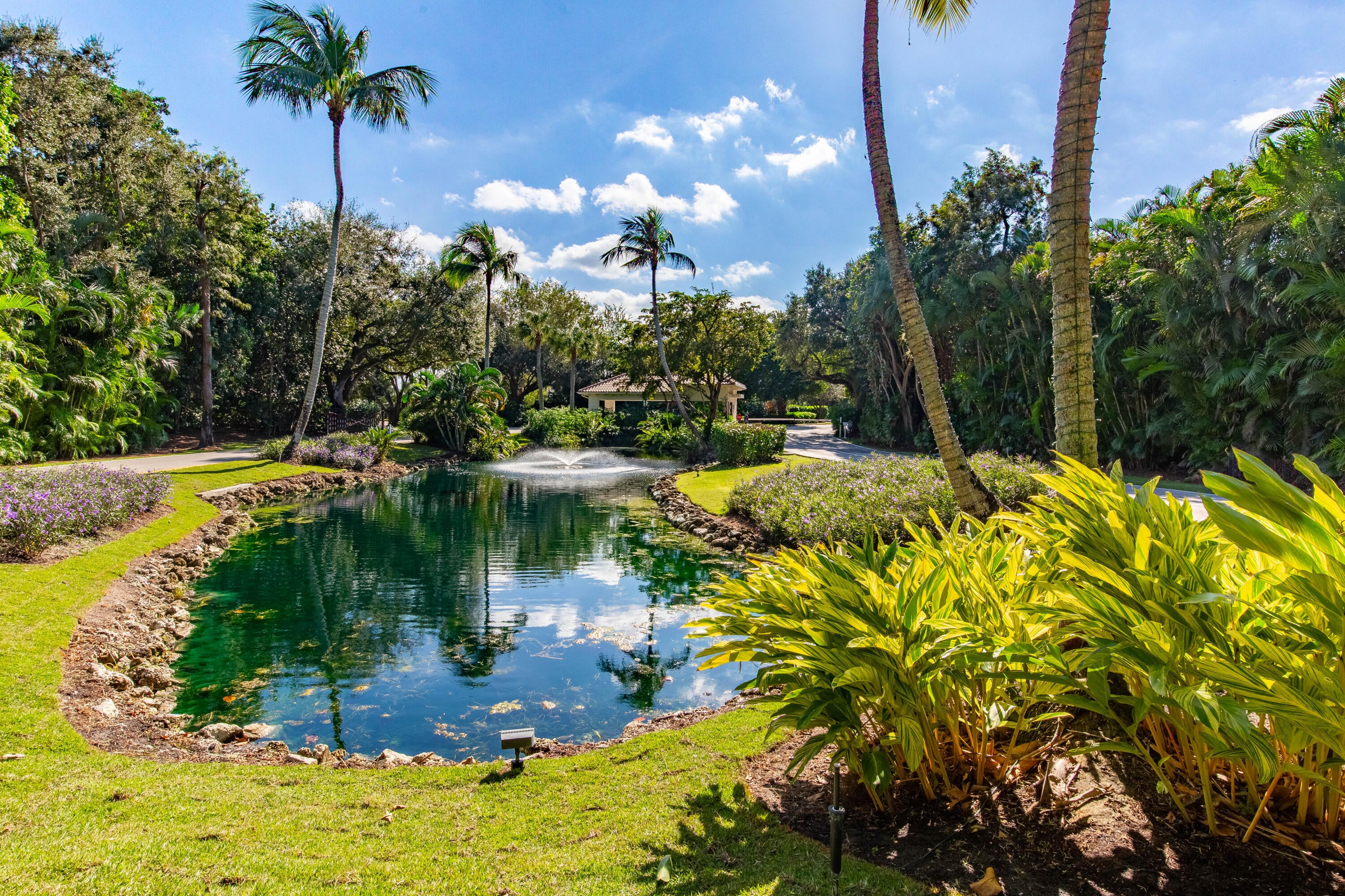 Properties 11267 Pond View B102 Drive B102