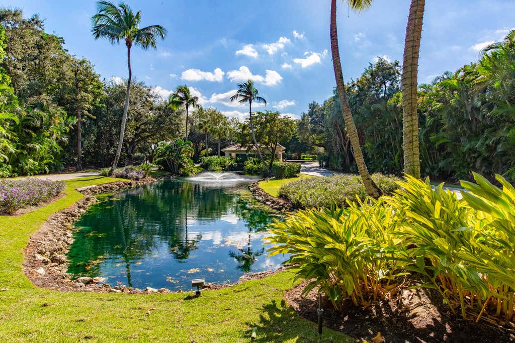 Photo of 11267 Pond View B102 Drive #B102, Wellington, FL 33414 (MLS # B26068493)