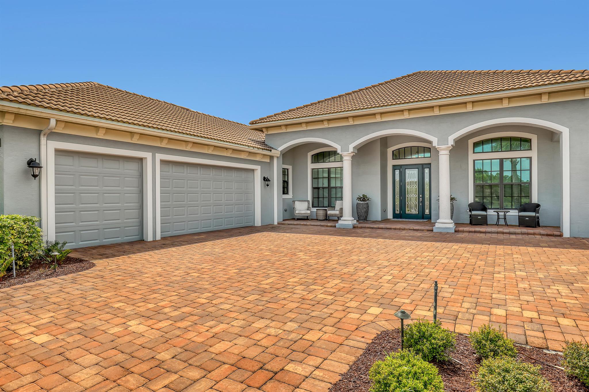 3318 SW Loriope Loop