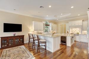 ROYAL PALM YACHT & COUNTR - Residential