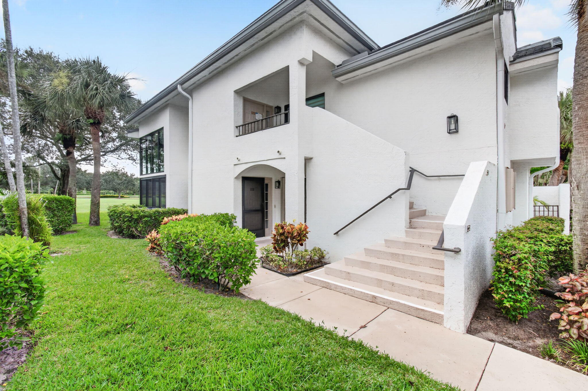 Properties | Stephanie Kaufman 15339 Strathearn Drive 10603