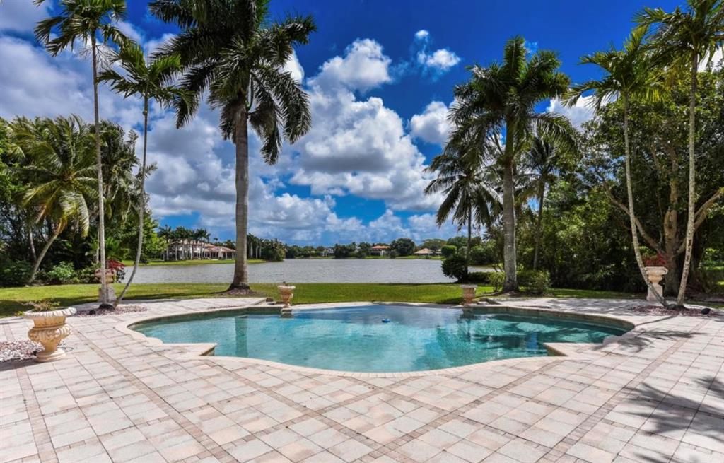 LONG LAKE ESTATES 1 AS - Residential