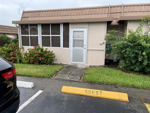 Tiny photo for 318 N Seville N #318, Delray Beach, FL 33446 (MLS # B26039371)