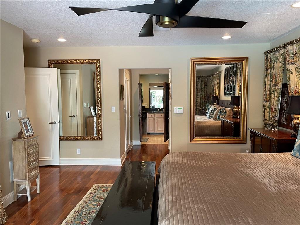 Santamaria Harbor 28-27 B - Residential