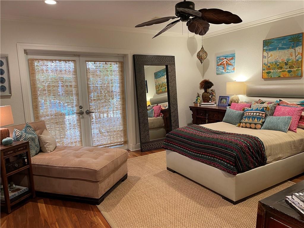 Santamaria Harbor 28-27 B - Residential
