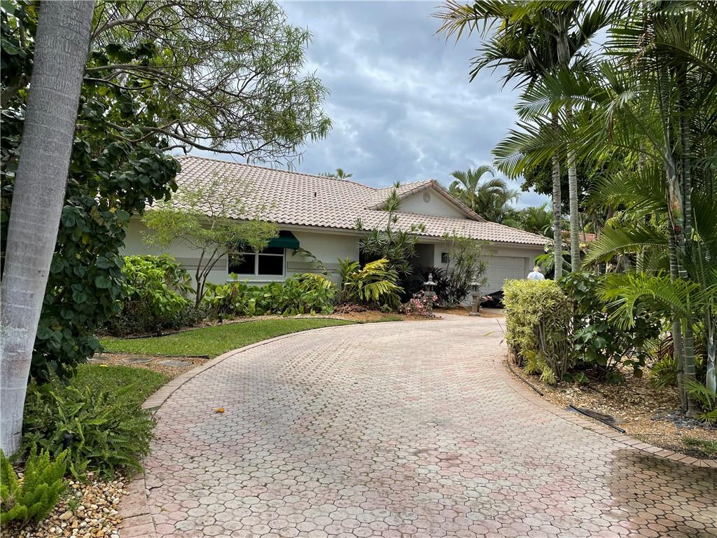 Santamaria Harbor 28-27 B - Residential
