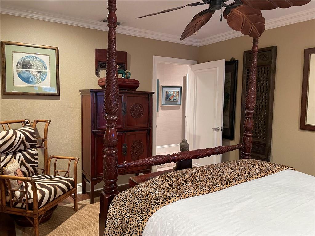 Santamaria Harbor 28-27 B - Residential