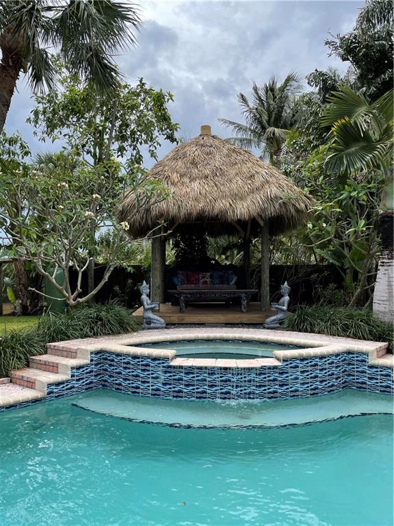 Santamaria Harbor 28-27 B - Residential