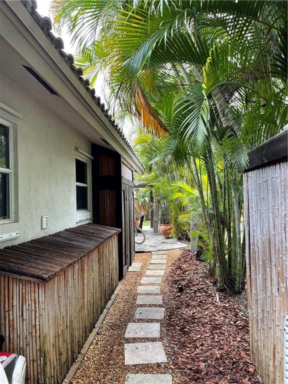 Santamaria Harbor 28-27 B - Residential