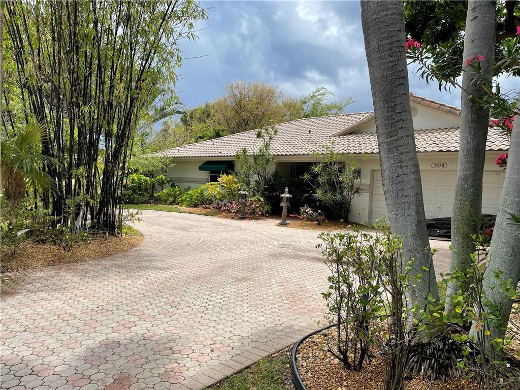 Santamaria Harbor 28-27 B - Residential