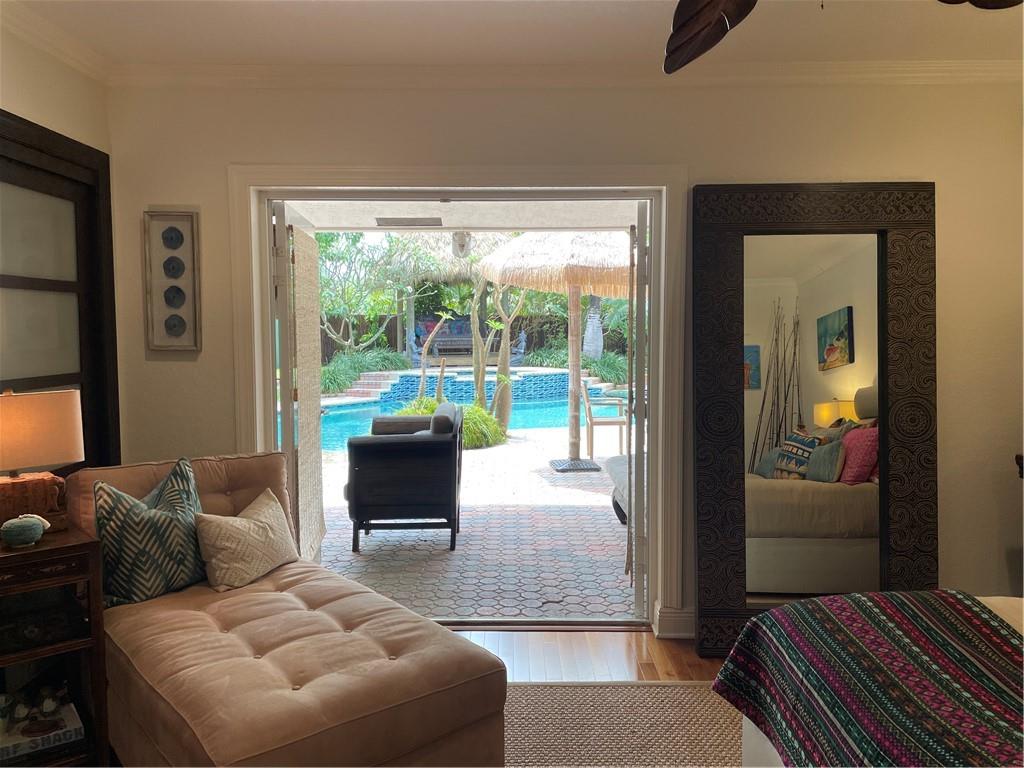 Santamaria Harbor 28-27 B - Residential