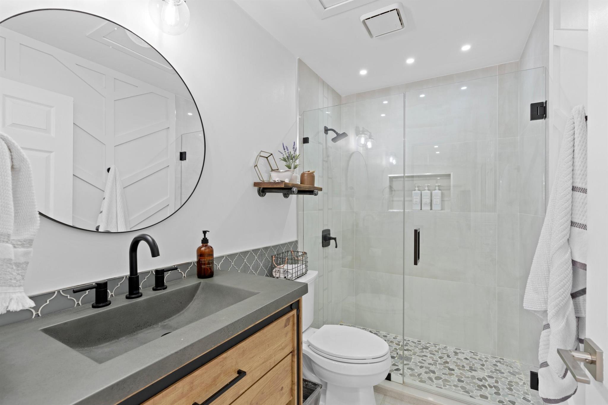 Monterey on the lake - Residential