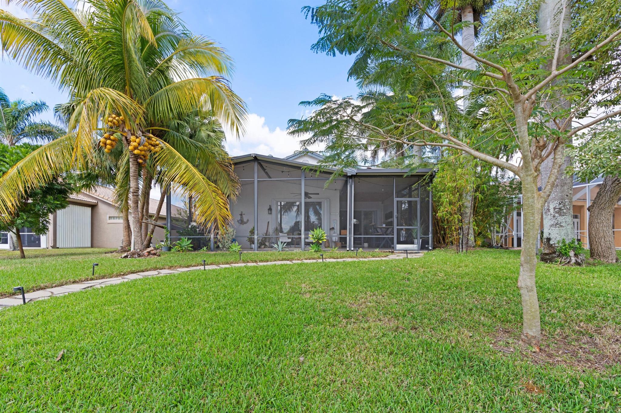 Monterey on the lake - Residential