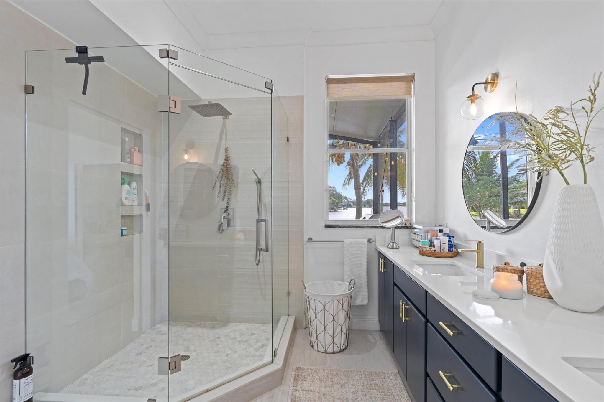 Monterey on the lake - Residential