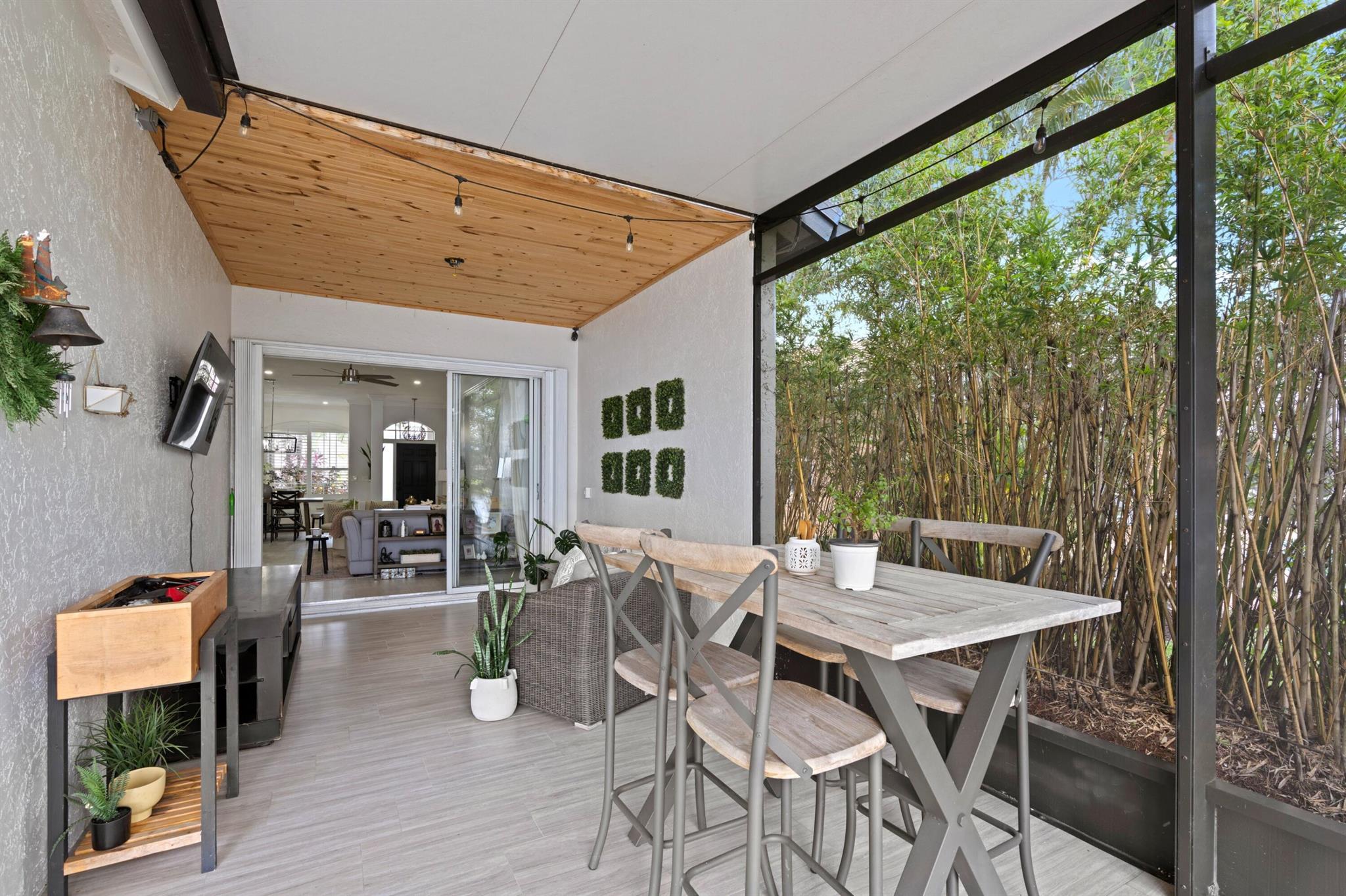 Monterey on the lake - Residential