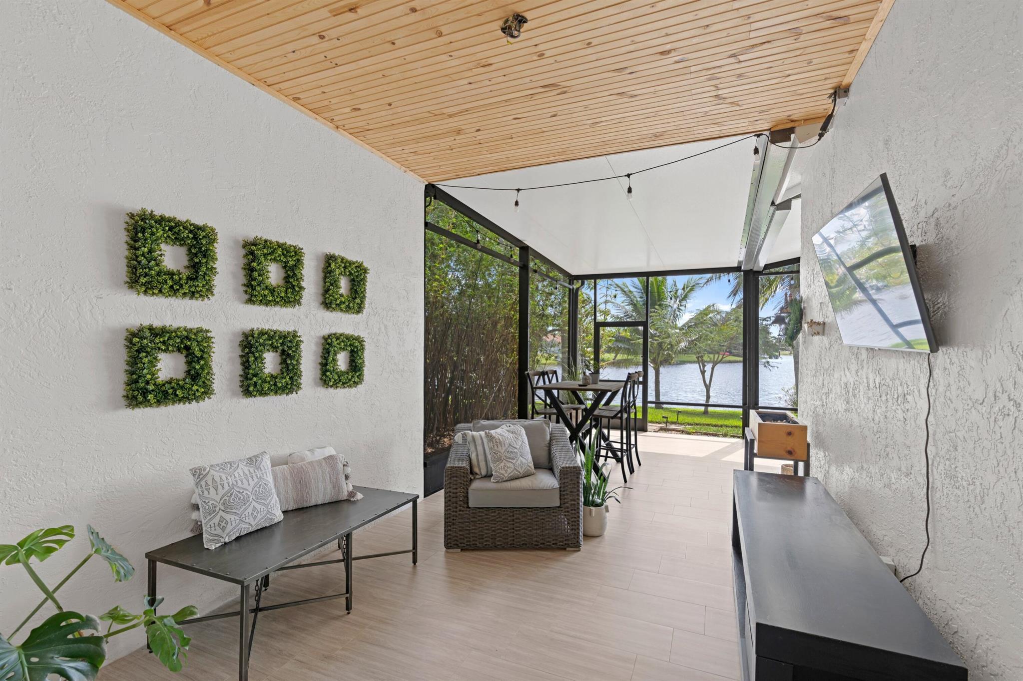 Monterey on the lake - Residential