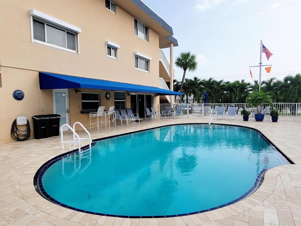 LAKE COLONY APTS THREE INC - Residential