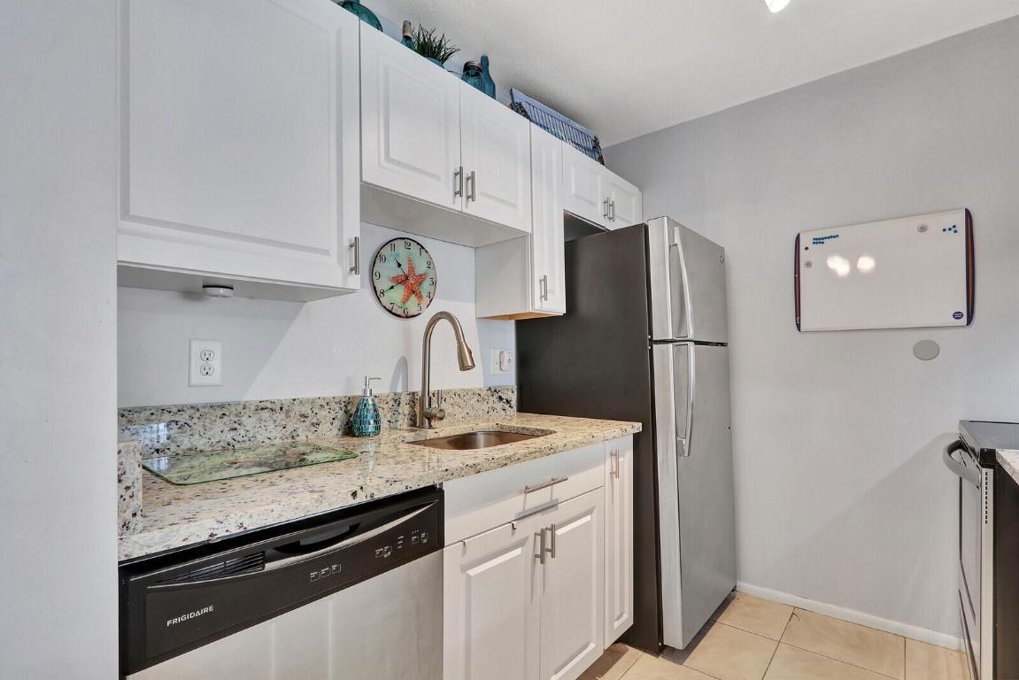 LAKE COLONY APTS THREE INC - Residential