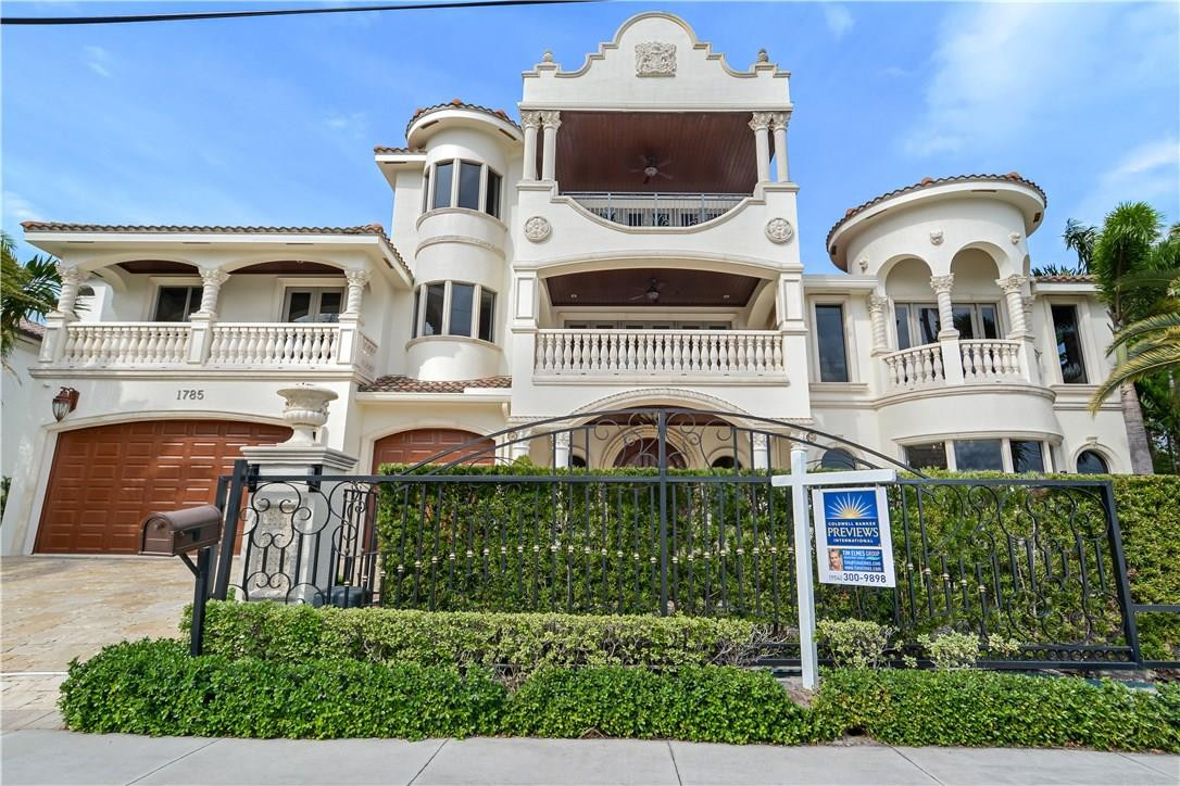 RIO VISTA ISLES - Residential