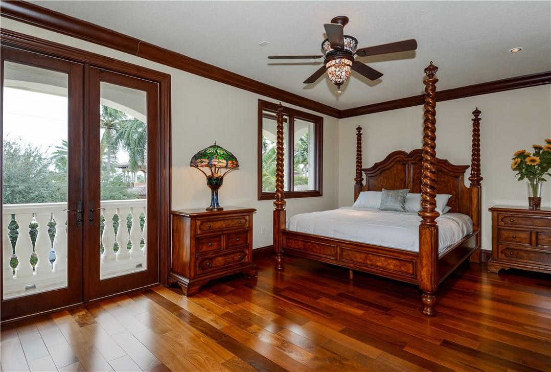 RIO VISTA ISLES - Residential