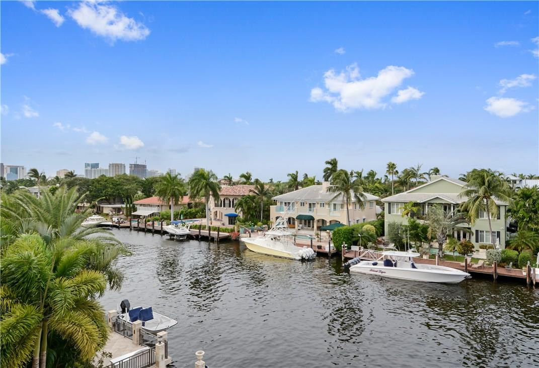 RIO VISTA ISLES - Residential