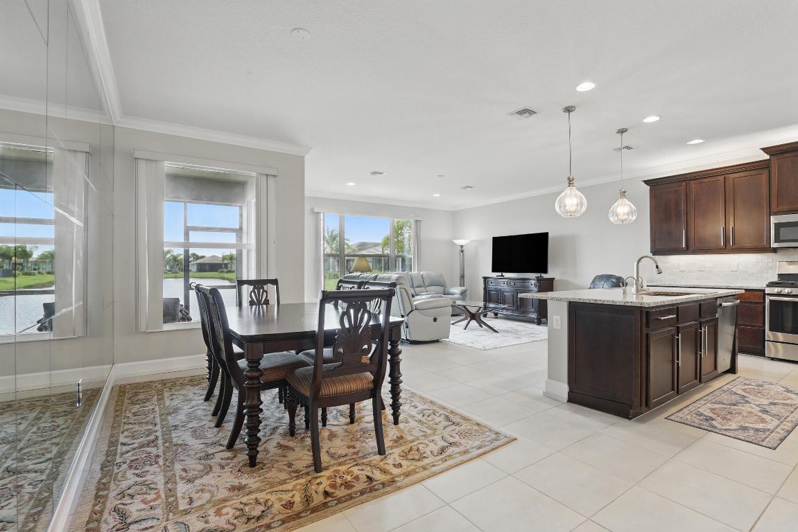 Valencia Cay at Riverland - Residential Lease