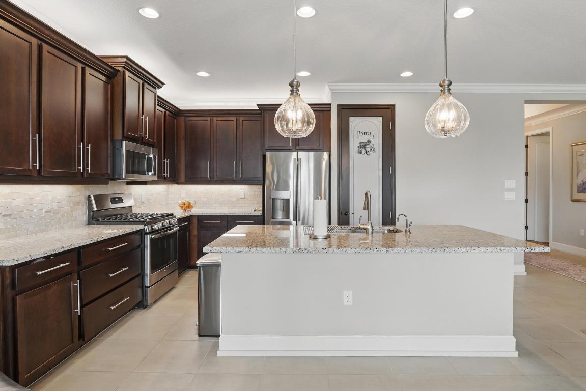 Valencia Cay at Riverland - Residential Lease