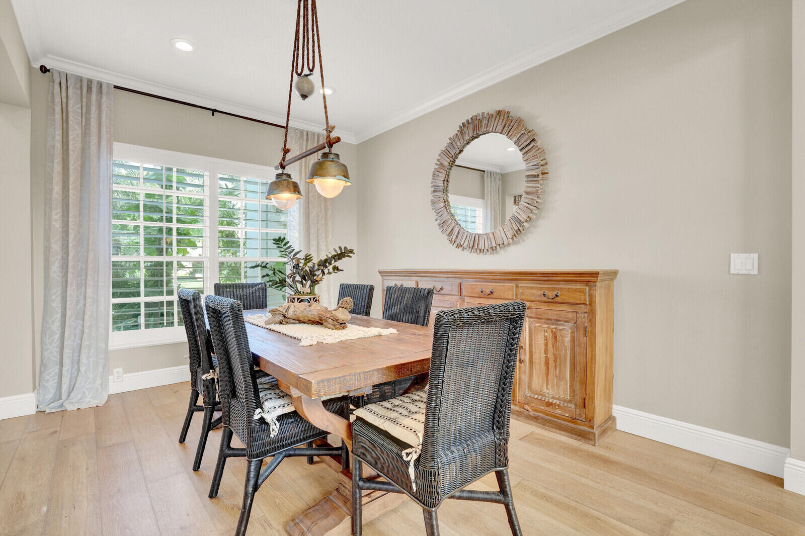 ISLESWORTH - Residential