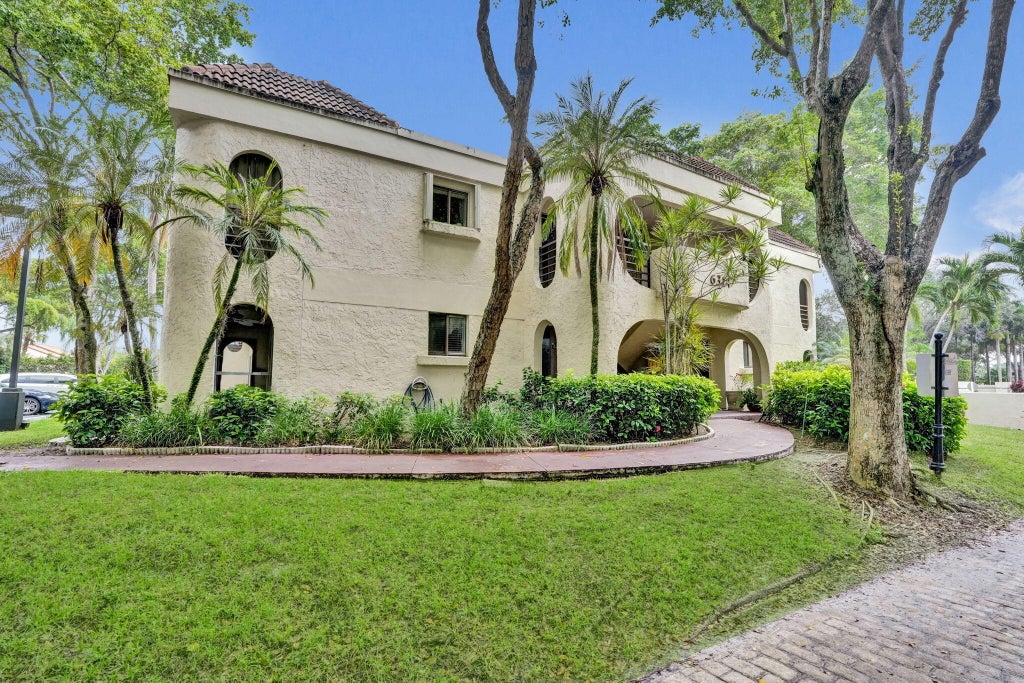 Photo of 6314 Longboat Lane W #104, Boca Raton, FL 33433 (MLS # B26088051)
