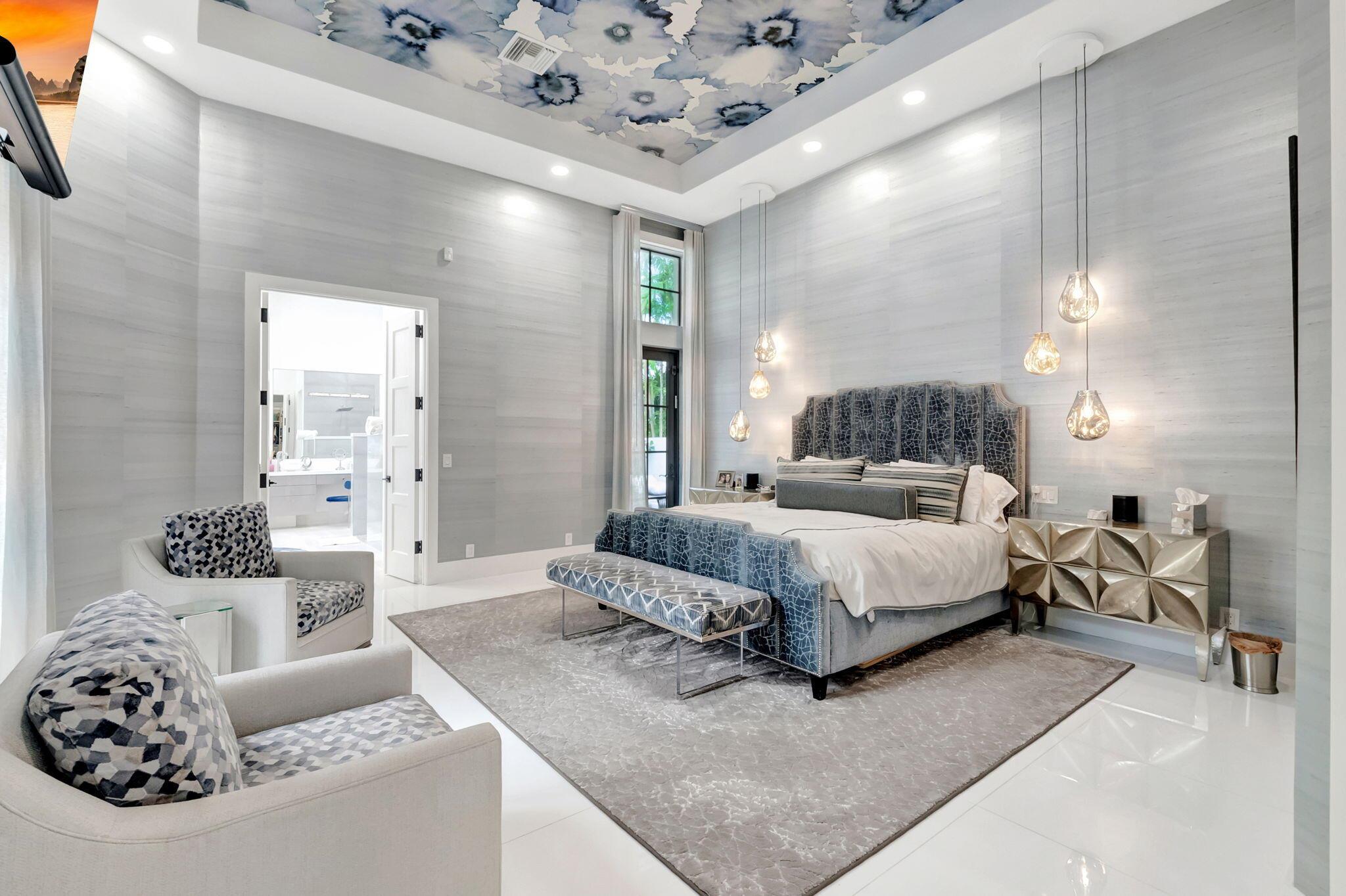 COVENTRY AT WOODFIELD COU - Residential