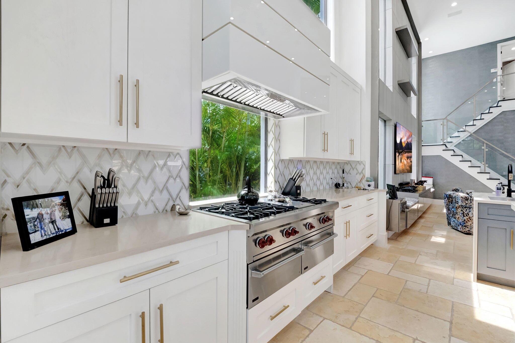 COVENTRY AT WOODFIELD COU - Residential