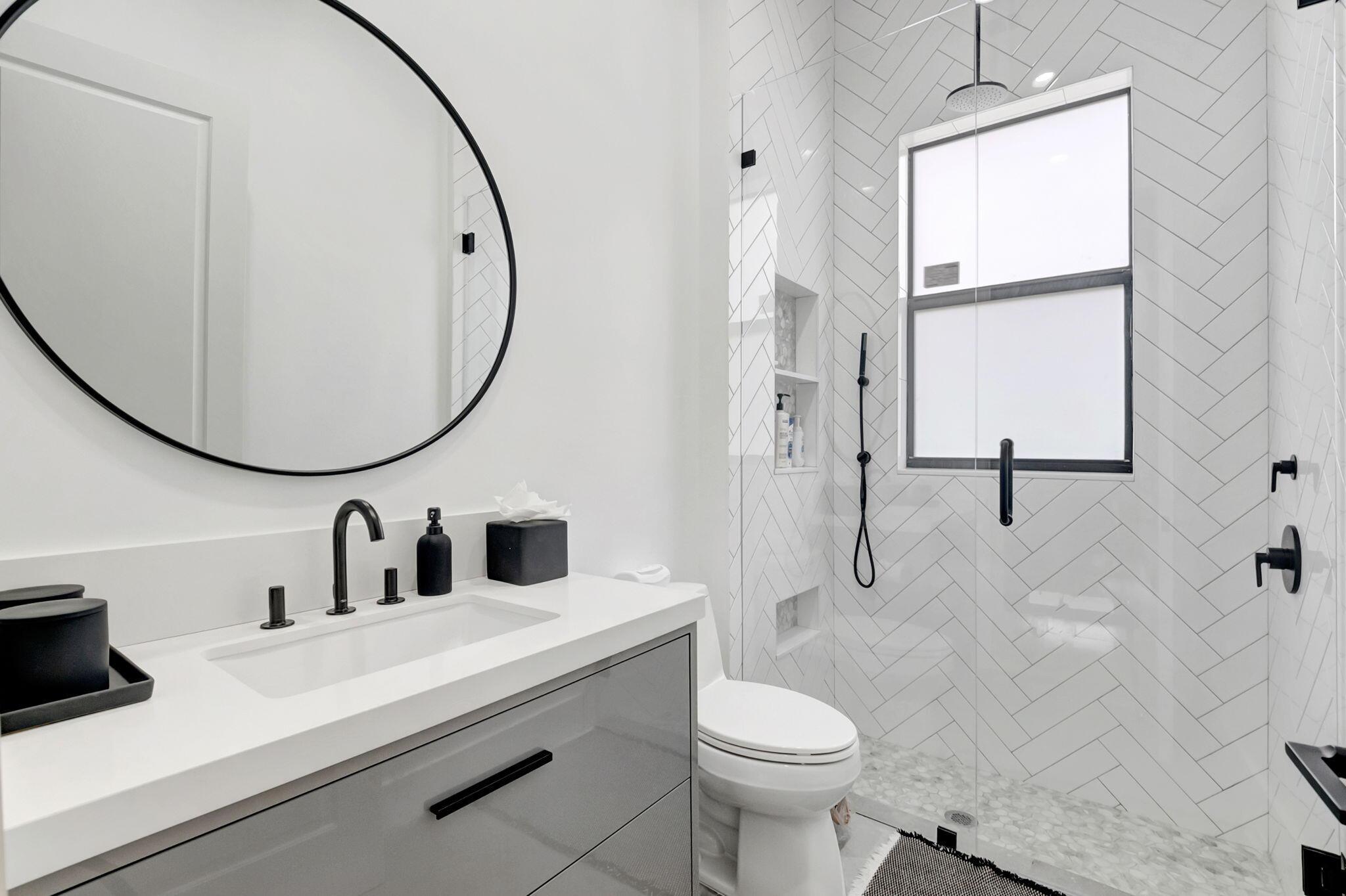 COVENTRY AT WOODFIELD COU - Residential