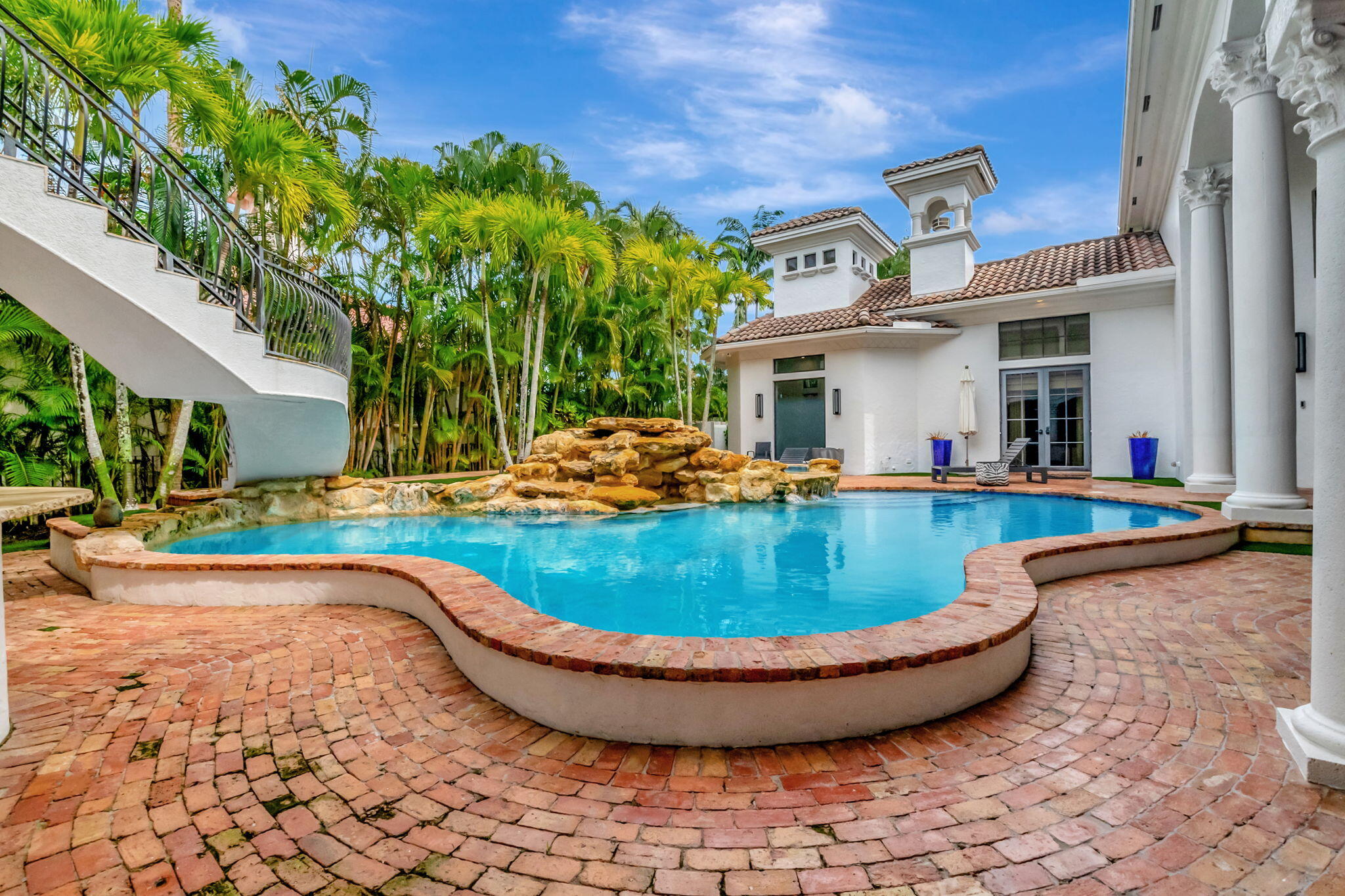 COVENTRY AT WOODFIELD COUNTRY CLUB - Residential