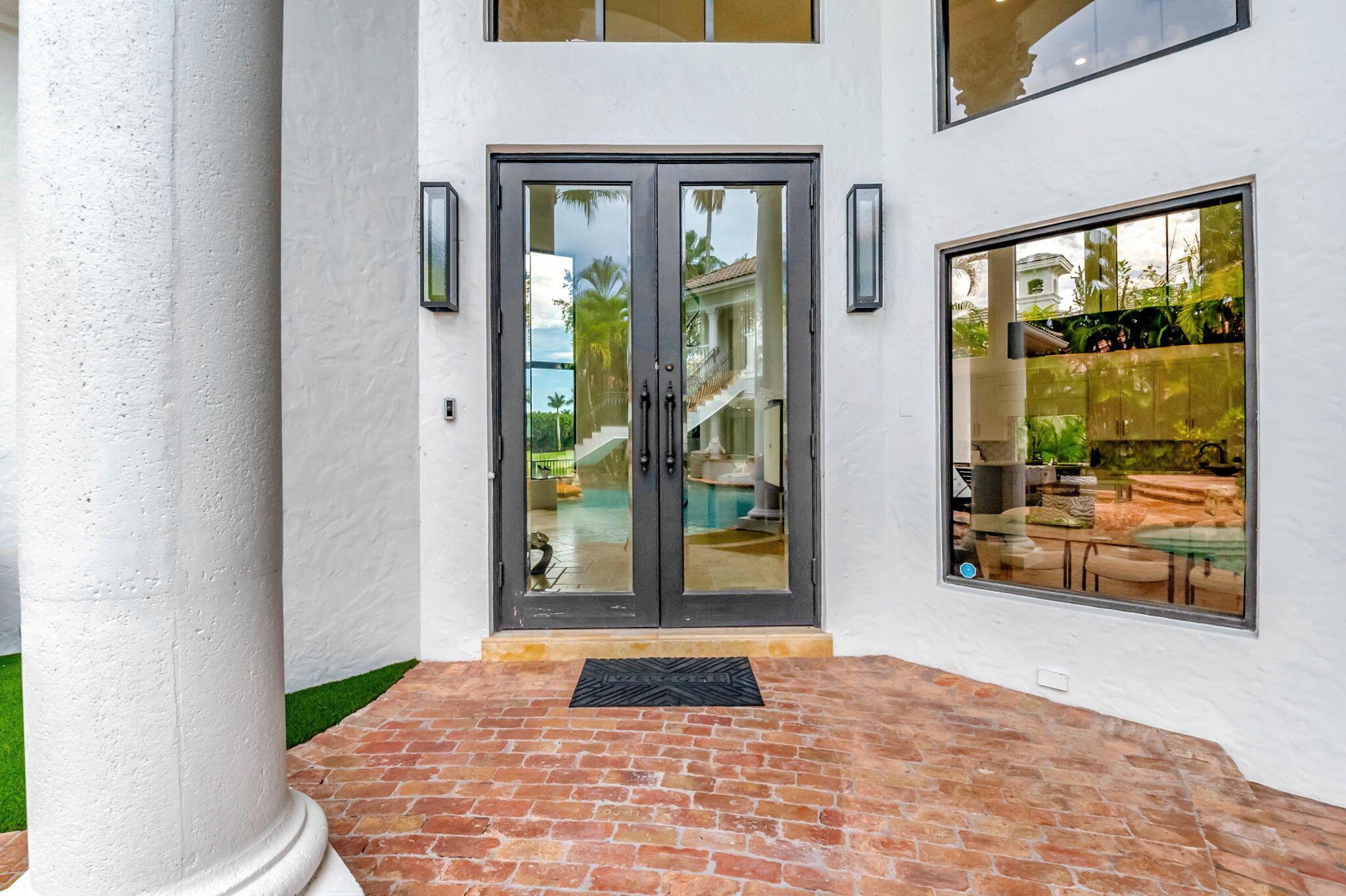 COVENTRY AT WOODFIELD COU - Residential